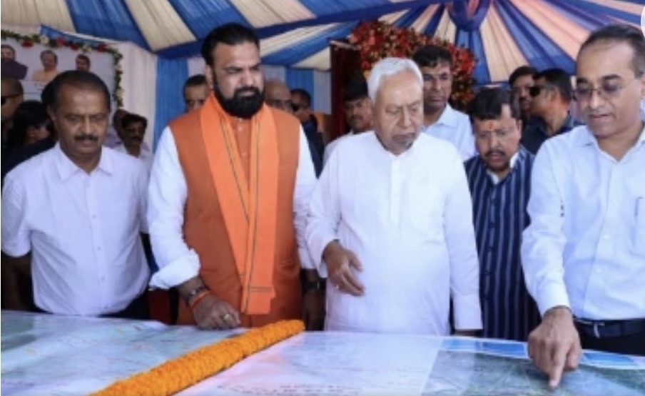 बिहार को मिली 9400 करोड़ की सौगात! CM ने किया JP गंगा पथ समेत कई परियोजनाओं का शिलान्यास
