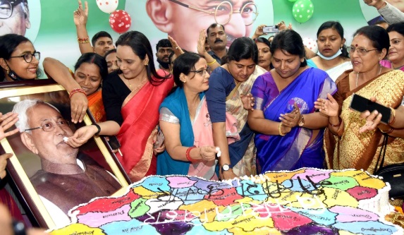 मुख्यमंत्री महिला रोजगार योजना: 22 सितंबर को मुख्यमंत्री जारी करेंगे पहली किस्त