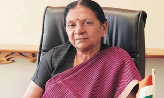 ज्ञान वही है जो हमें अज्ञान, भय और बंधनों से मुक्त कर आत्मबल प्रदान करे : आनंदीबेन पटेल