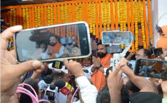 जीएसटी कटौती का लाभ जनता को मिल रहा या नहीं, जानने बाजार पहुंचे उपमुख्यमंत्री सम्राट चौधरी