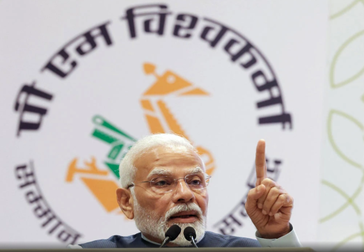 PMV Yojana: इस नंबर पर कर कॉल करके, आवेदन से लेकर मिलने वाले लाभ तक सब कुछ यहां जानें