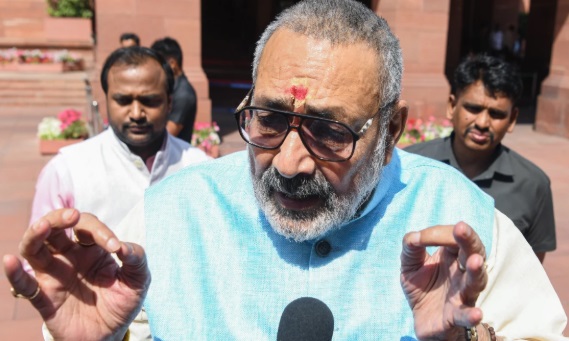 “मोदी होते तो कांग्रेस राज में ही होता पाकिस्तान पर एक्शन, ‘ऑपरेशन सिंदूर’ की नौबत न आती”: गिरिराज