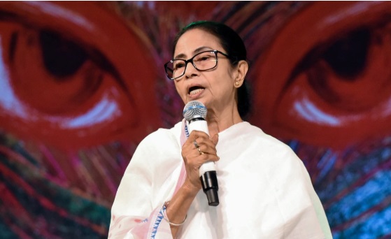 West Bengal में बाढ़ का संकट गहराया, सीएम ममता बनर्जी ने दिया तत्काल मदद का भरोसा