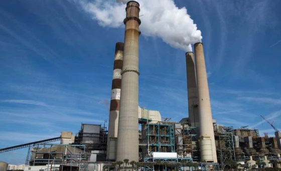 सीमेंट ग्राइंडिंग यूनिट्स को पर्यावरण मंजूरी से छूट, अडाणी समूह को बड़ी राहत; विशेषज्ञों ने जताई चिंता