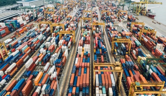 अमेरिका को निर्यात में 12% गिरावट, चीन और UAE से बढ़ा भारत का कुल निर्यात