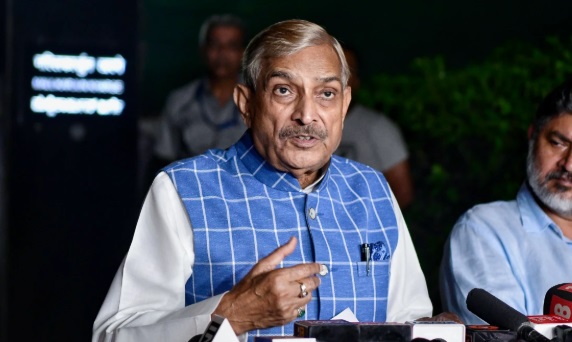 पीएम मोदी के आरोप पर भड़के प्रमोद तिवारी, कहा- कांग्रेस ने माओवादियों से हमेशा लड़ाई लड़ी