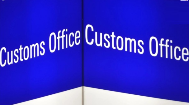 Chennai Customs पर रिश्वतखोरी का आरोप, Wintrack ने भारत में कारोबार समेटा, PM-FM से कार्रवाई की मांग