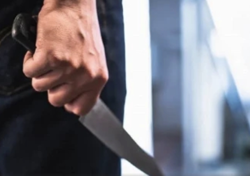 दिल्ली में 15 वर्षीय लड़के की चाकू घोंपकर हत्या, दो संदिग्धों में एक नाबालिग शामिल