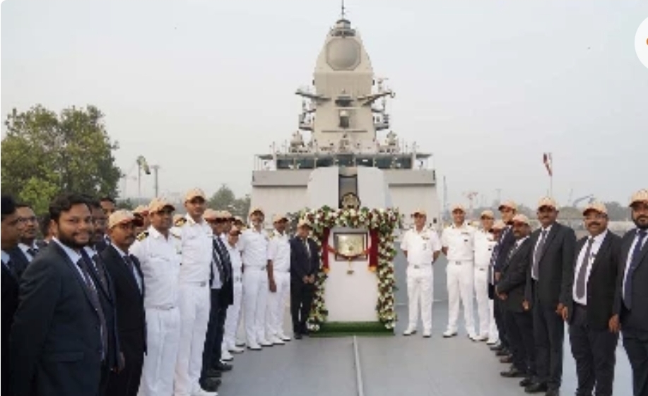 बढ़ती समुद्री चुनौतियों के बीच India ने बढ़ाई नौसैनिक तैयारी, INS Taragiri और Mahe के आने से Indian Navy की मारक क्षमता में हुआ बड़ा इजाफा