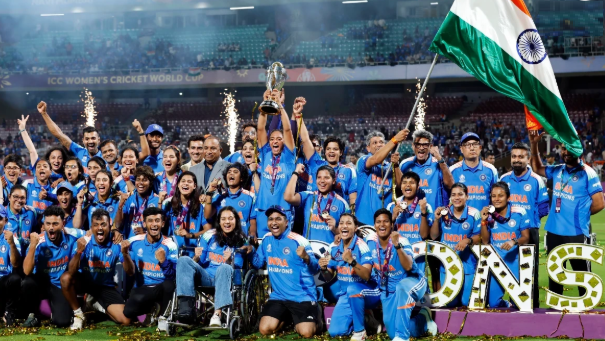 खेत से लेकर प्रयोगशाला तक, संसद से लेकर खेल मैदान तक, हर क्षेत्र में परचम लहरा रही हैं भारतीय महिलाएं