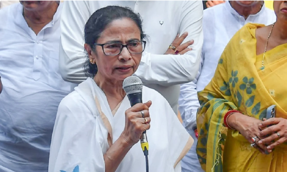 शकुनि का चेला दुशासन! Mamata का Amit Shah पर तीखा हमला, बंगाल में सियासी महाभारत