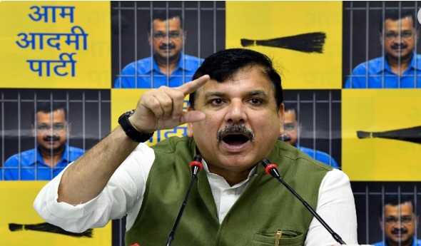 लूथरा बंधुओं के भागने पर संजय सिंह का तीखा वार: BJP के समर्थन से ही संभव था गोवा से फरार होना