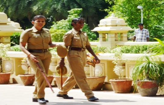 UP Home Gaurd Vacancy 2025: 10वीं पास के लिए सरकारी नौकरी पाने का मौका, यूपी में निकली 41,000+ होमगार्ड वैकेंसी