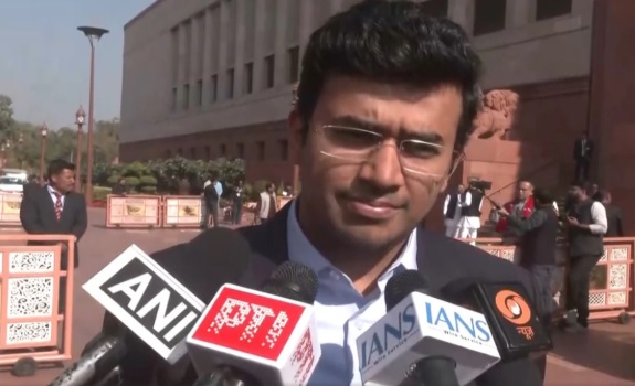 राहुल गांधी एक नॉन-रेसिडेंट इंडियन पॉलिटिशियन, जर्मनी यात्रा पर भाजपा सांसद तेजस्वी सूर्या ने साधा निशाना