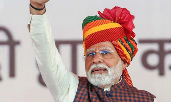 जब देश जश्न में डूबा था, तब मोदी क्या कर रहे थे? आखिर PM Modi ने New Year को कैसे किया Celebrate?