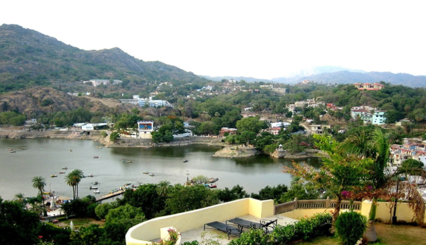 Travel Tips: Aravalli विवाद के बीच बनाएं Weekend Trip का प्लान, ये 3 जगहें इतिहास और रोमांच से हैं भरपूर