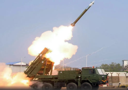 Indian Weapons पर बढ़ रहा दुनिया का भरोसा, Armenia भेजे गये Pinaka Rocket System