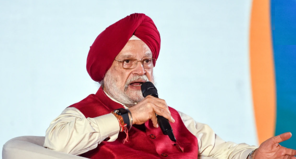 दुनिया में उथल-पुथल के बावजूद वैश्विक ऊर्जा बाजार में स्थिरताः Petroleum Minister